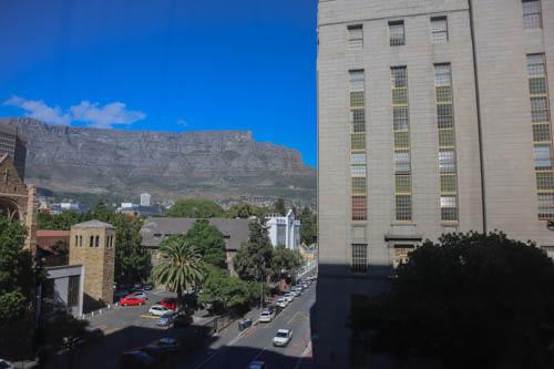 1 Bedroom Property for Sale in Gardens Western Cape